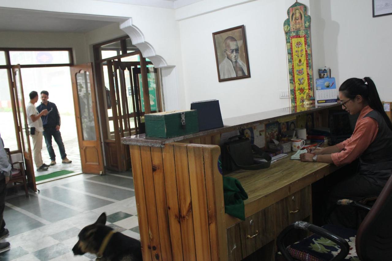 Pema Thang Hotel Кангра Экстерьер фото