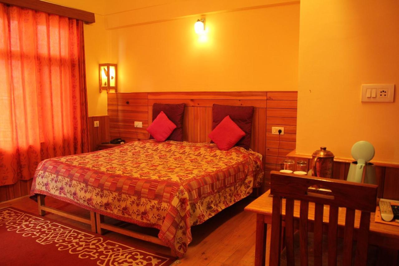 Pema Thang Hotel Кангра Экстерьер фото